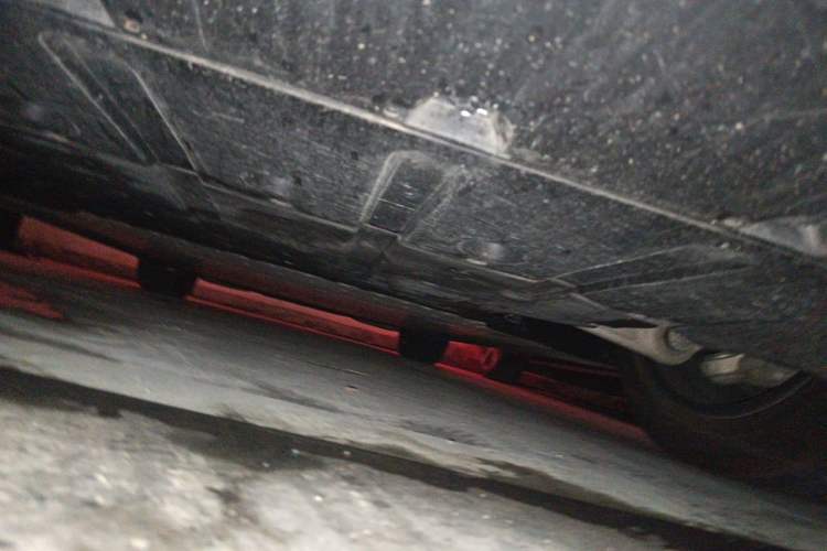 Used Li Auto i8 2025 Model Standard Version Chassis Front Left