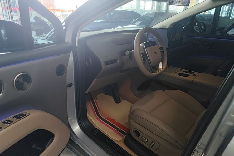 Used Li Auto i8 2025 Model Standard Version Driver Seat