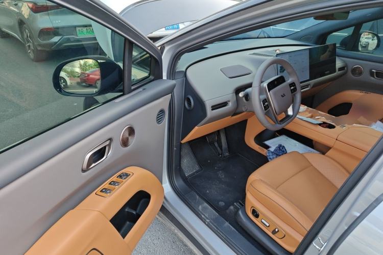 Used Li Auto i8 2025 Model Standard Version Driver Seat