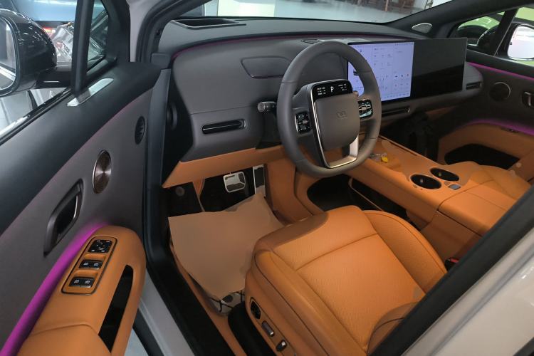 Used Li Auto i8 2025 Model Standard Version Driver Seat