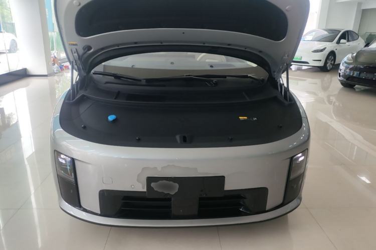 Used Li Auto i8 2025 Model Standard Version Engine Bay