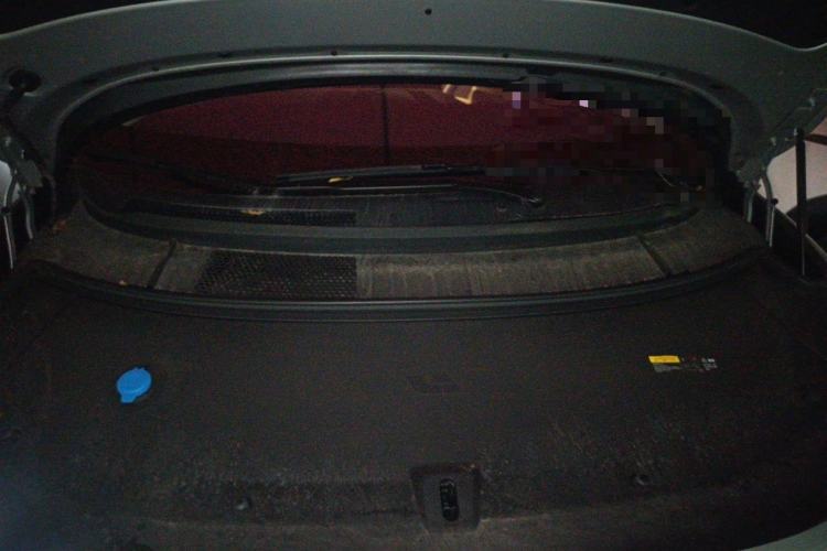 Used Li Auto i8 2025 Model Standard Version Engine Bay