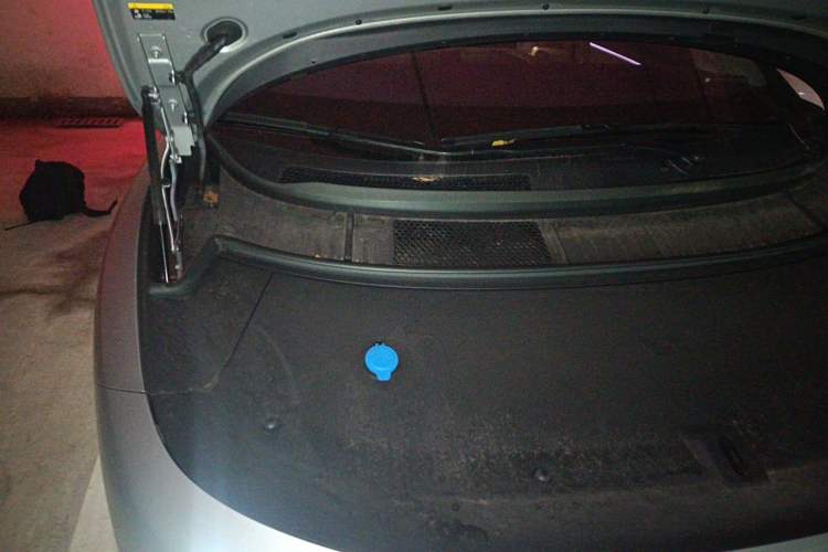Used Li Auto i8 2025 Model Standard Version Engine Bay Right