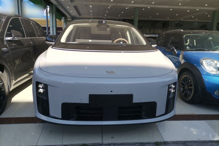Used Li Auto i8 2025 Model Standard Version Exterior 1
