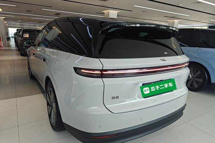 Used Li Auto i8 2025 Model Standard Version Exterior 2