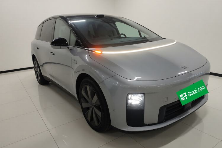 Used Li Auto i8 2025 Model Standard Version Exterior 2