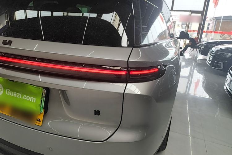Used Li Auto i8 2025 Model Standard Version Exterior 3