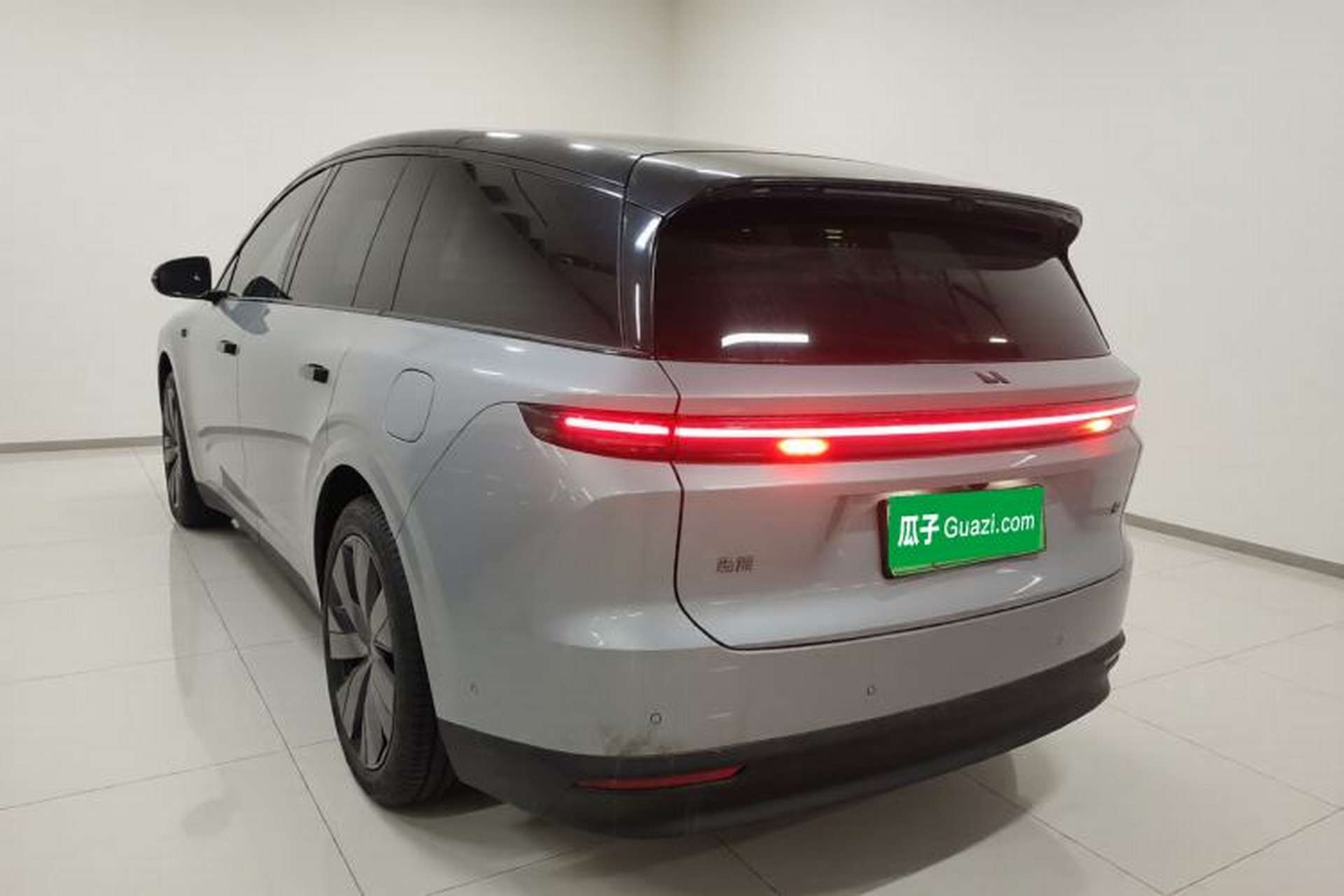 Used Li Auto i8 2025 Model Standard Version Exterior 3