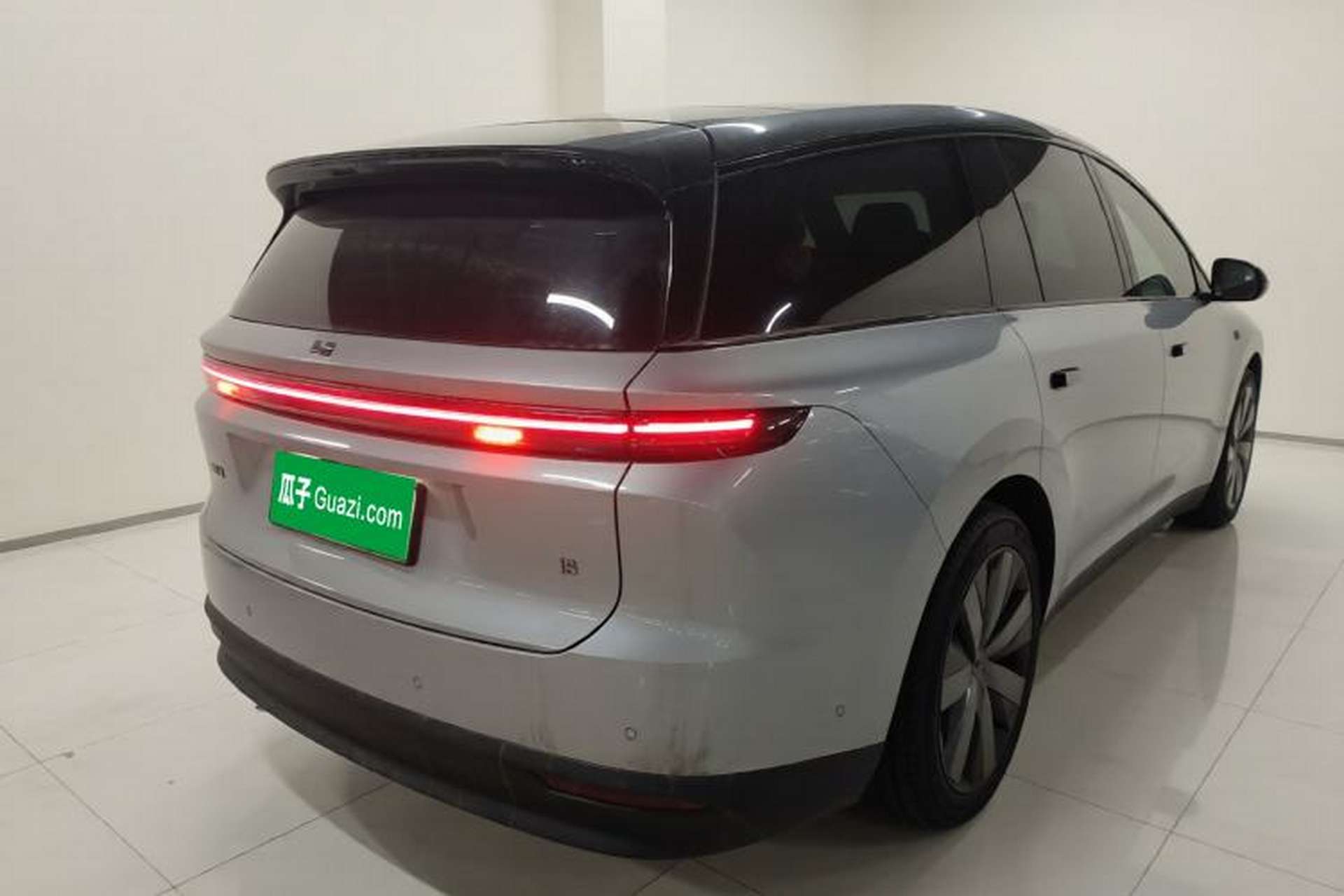 Used Li Auto i8 2025 Model Standard Version Exterior 5