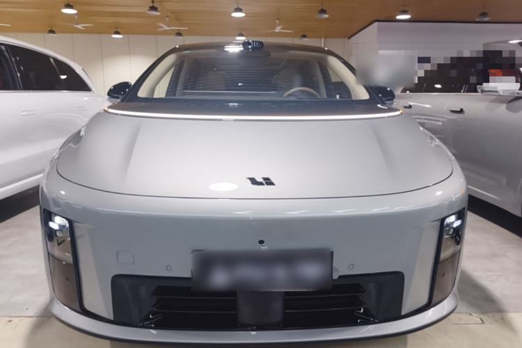 Used Li Auto i8 2025 Model Standard Version Front