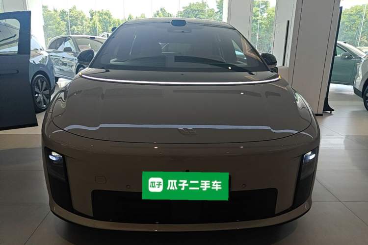 Used Li Auto i8 2025 Model Standard Version Front