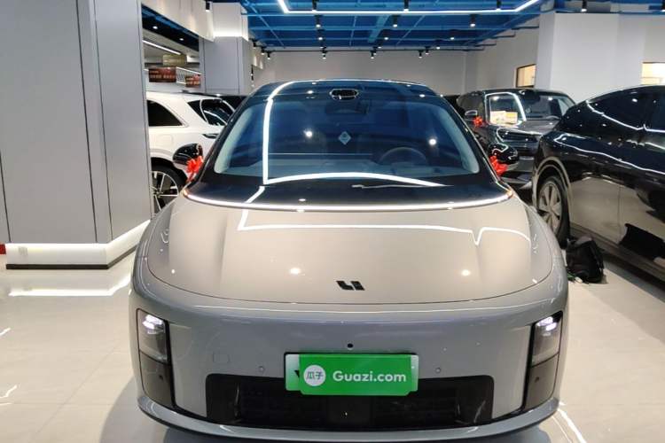 Used Li Auto i8 2025 Model Standard Version Front