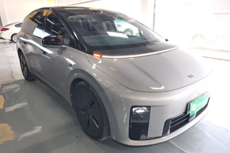 Used Li Auto i8 2025 Model Standard Version Front Right 45 Deg