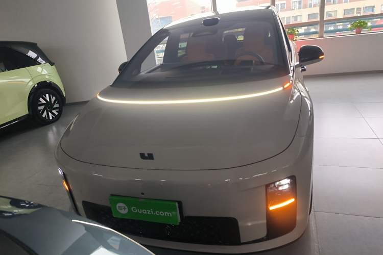 Used Li Auto i8 2025 Model Standard Version Front