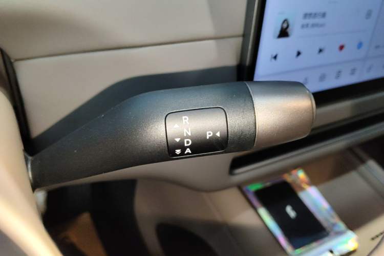 Used Li Auto i8 2025 Model Standard Version Gear Lever