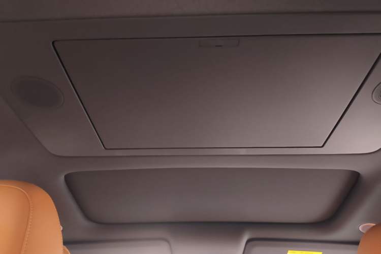 Used Li Auto i8 2025 Model Standard Version Headliner