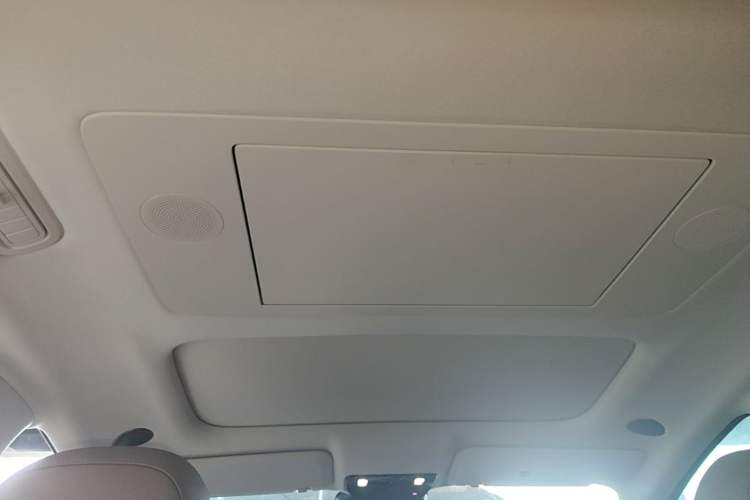 Used Li Auto i8 2025 Model Standard Version Headliner
