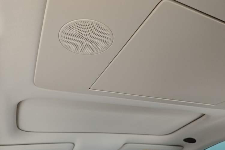 Used Li Auto i8 2025 Model Standard Version Headliner