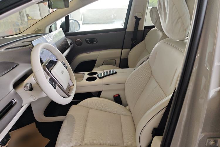 Used Li Auto i8 2025 Model Standard Version Left Front Seat