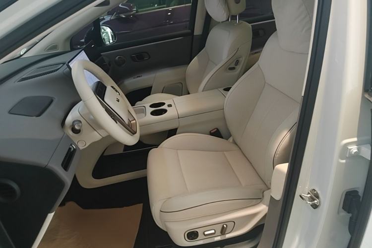 Used Li Auto i8 2025 Model Standard Version Left Front Seat