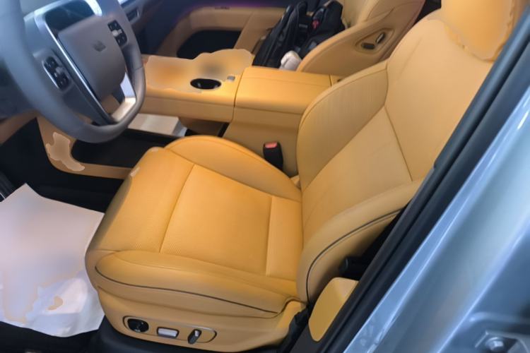 Used Li Auto i8 2025 Model Standard Version Left Front Seat