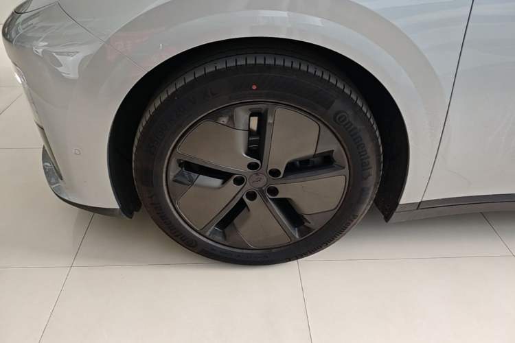 Used Li Auto i8 2025 Model Standard Version Left Front Wheel Hub