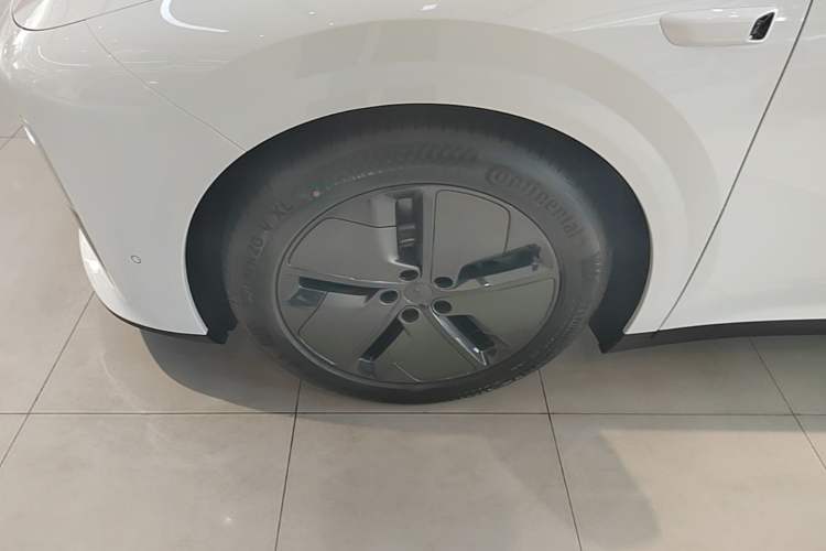 Used Li Auto i8 2025 Model Standard Version Left Front Wheel Hub