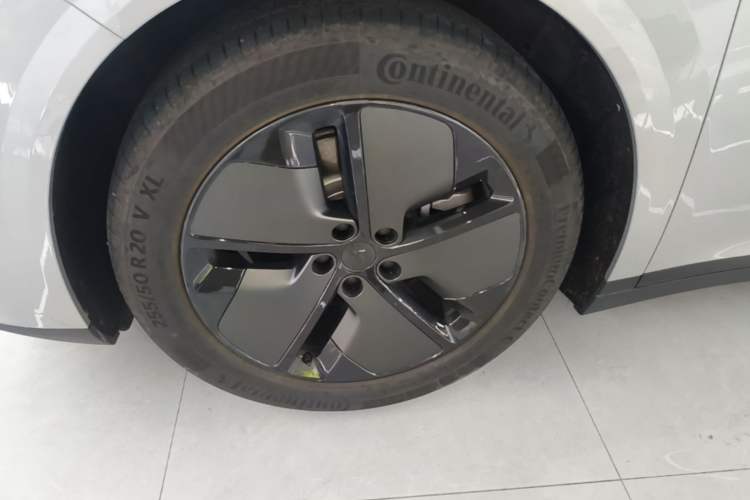 Used Li Auto i8 2025 Model Standard Version Left Front Wheel Hub