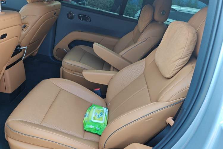 Used Li Auto i8 2025 Model Standard Version Left Rear Seat