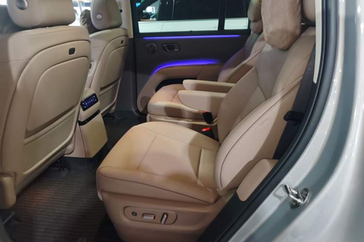 Used Li Auto i8 2025 Model Standard Version Left Rear Seat