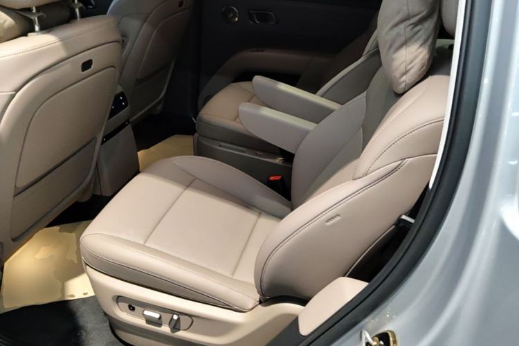 Used Li Auto i8 2025 Model Standard Version Left Rear Seat