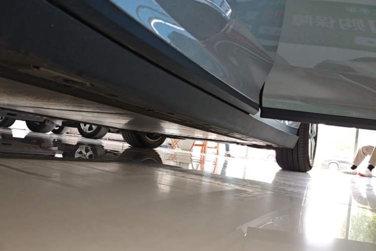 Used Li Auto i8 2025 Model Standard Version Left Side Sill