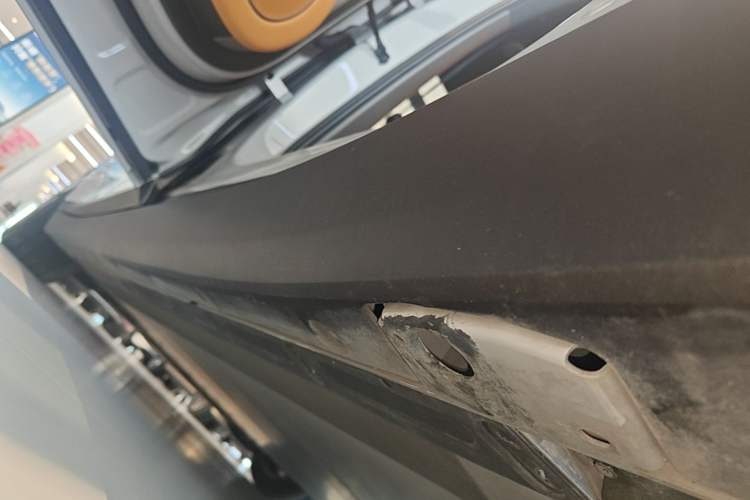 Used Li Auto i8 2025 Model Standard Version Left Side Sill