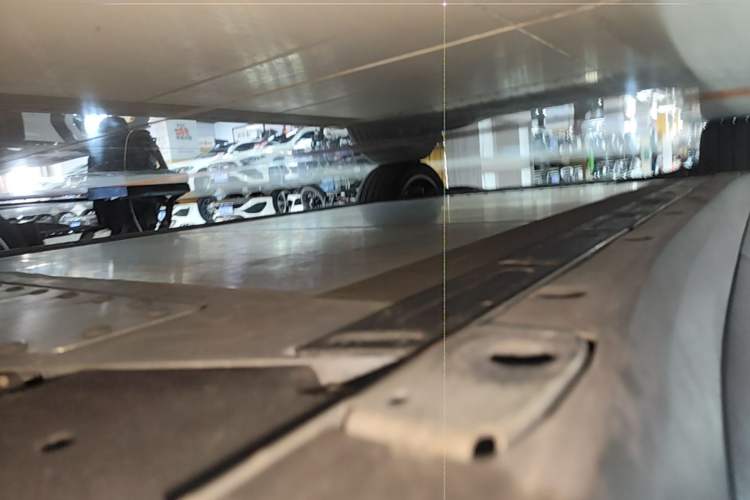 Used Li Auto i8 2025 Model Standard Version Left Side Sill