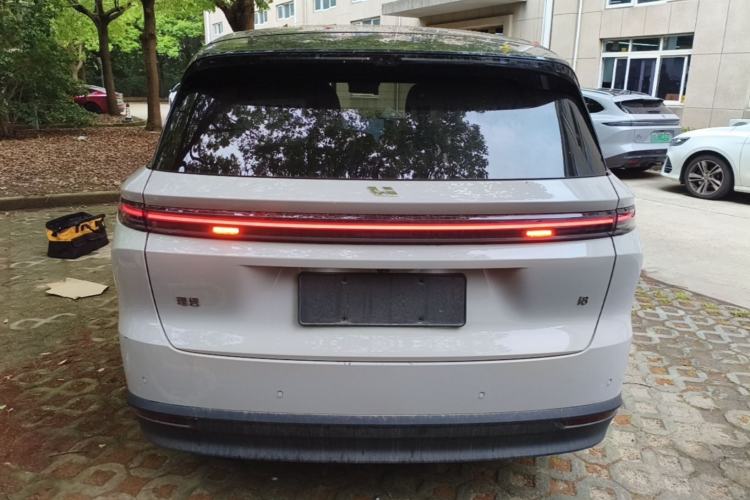 Used Li Auto i8 2025 Model Standard Version Rear
