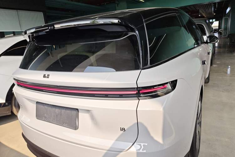 Used Li Auto i8 2025 Model Standard Version Rear