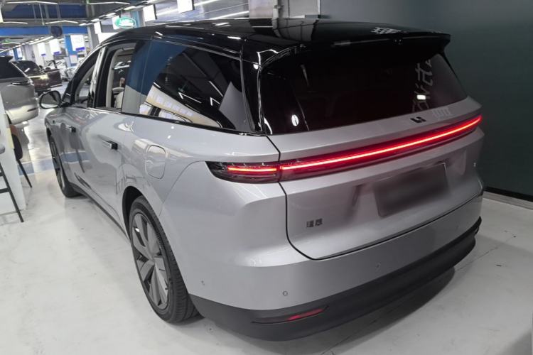 Used Li Auto i8 2025 Model Standard Version Rear Left 45 Deg