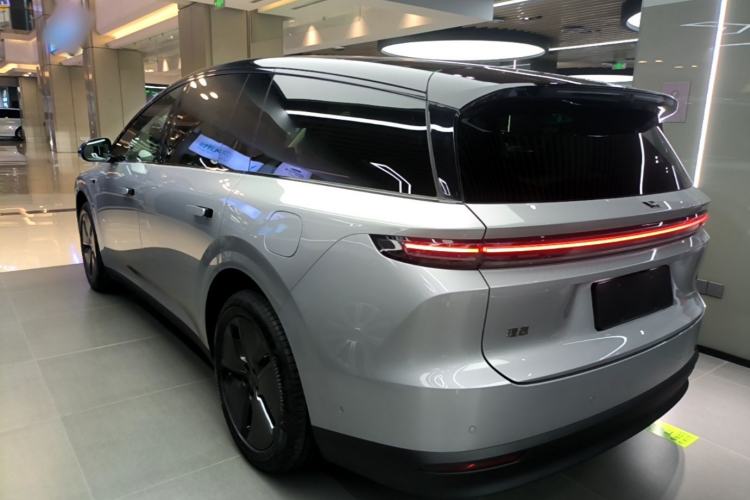 Used Li Auto i8 2025 Model Standard Version Rear Left 45 Deg