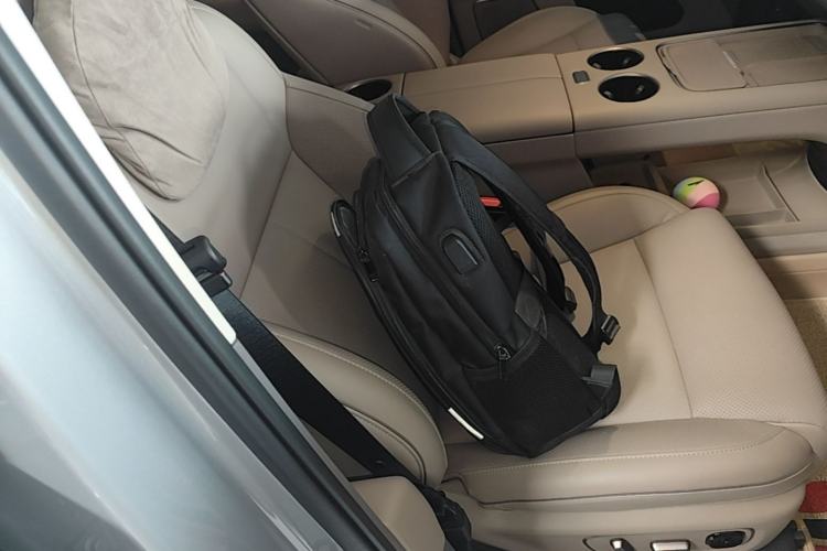 Used Li Auto i8 2025 Model Standard Version Right Front Seat