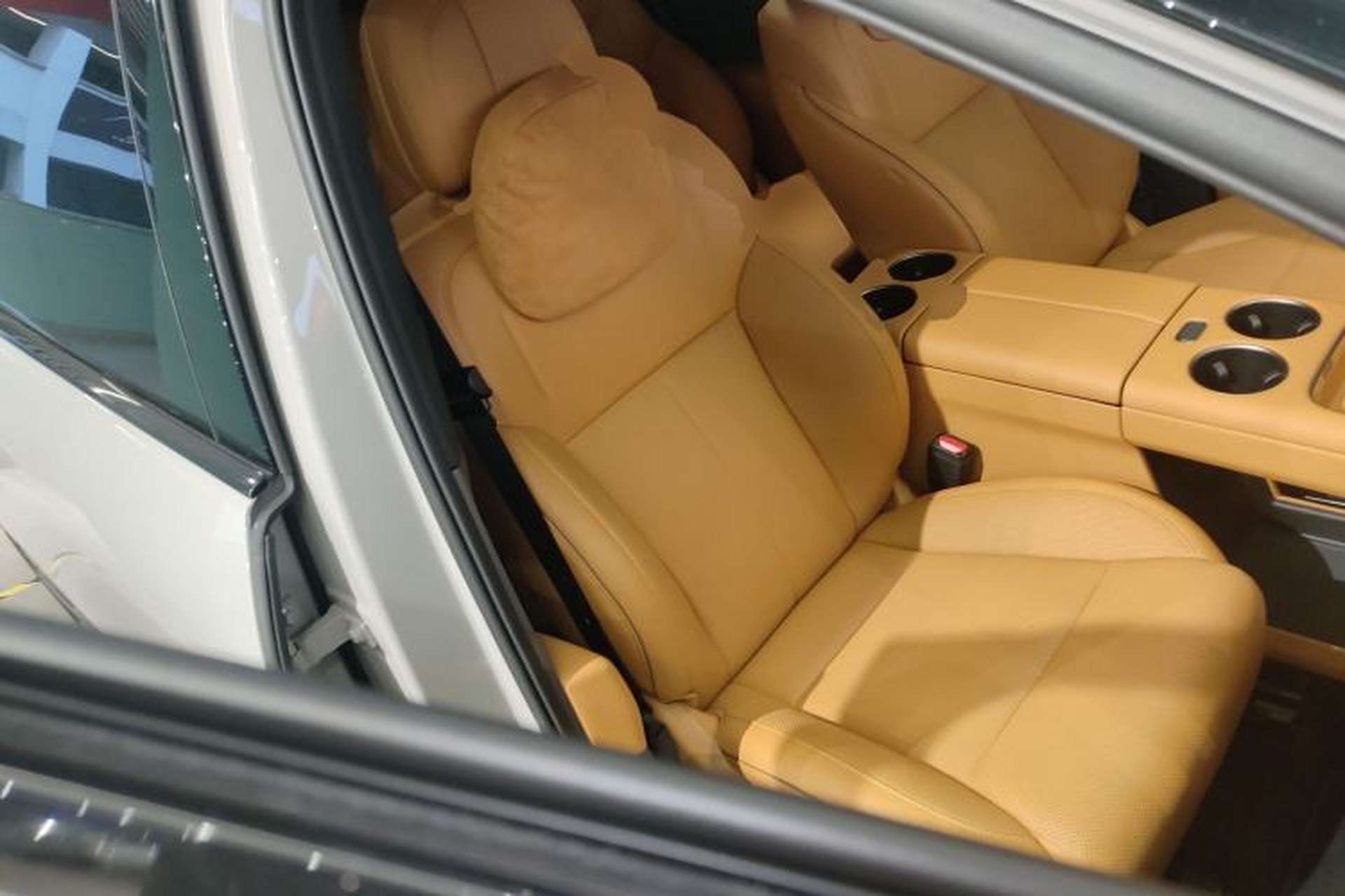 Used Li Auto i8 2025 Model Standard Version Right Front Seat