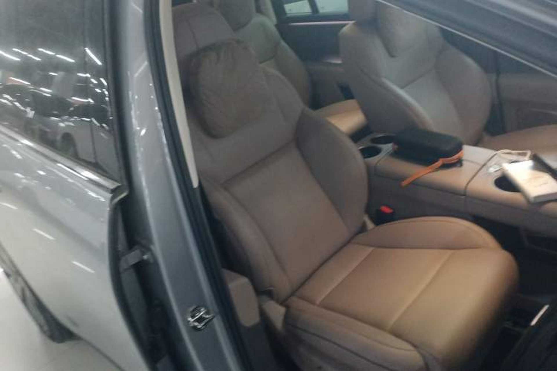 Used Li Auto i8 2025 Model Standard Version Right Front Seat