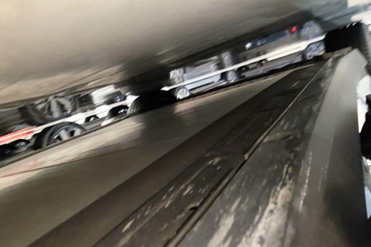 Used Li Auto i8 2025 Model Standard Version Right Side Sill