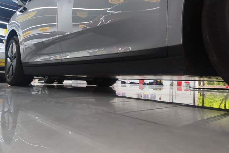 Used Li Auto i8 2025 Model Standard Version Right Side Sill