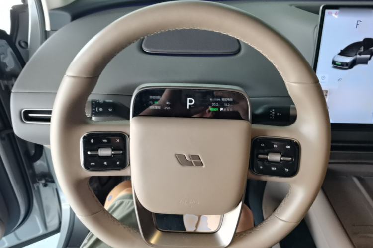 Used Li Auto i8 2025 Model Standard Version Steering Wheel