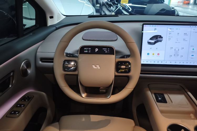 Used Li Auto i8 2025 Model Standard Version Steering Wheel