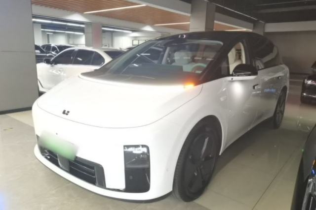 Used Li Auto i8 2025 Model Standard Version