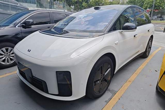 Used Li Auto i8 2025 Model Standard Version