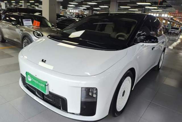 Used Li Auto i8 2025 Model Standard Version