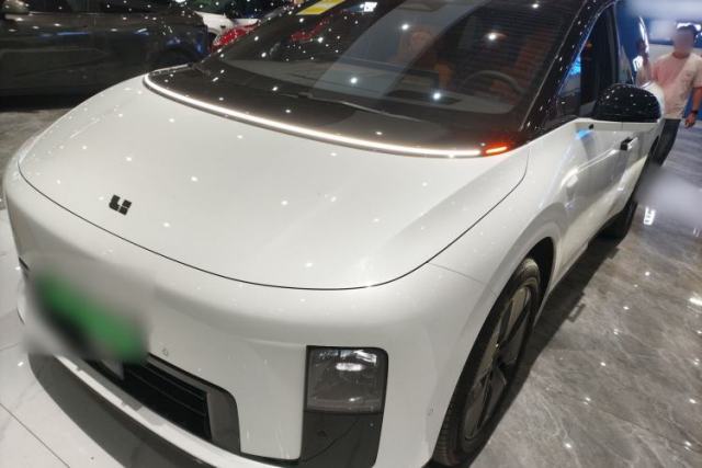 Used Li Auto i8 2025 Model Standard Version