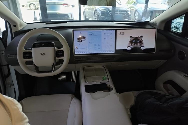 Used Li Auto i8 2025 Model Standard Version Center Console
